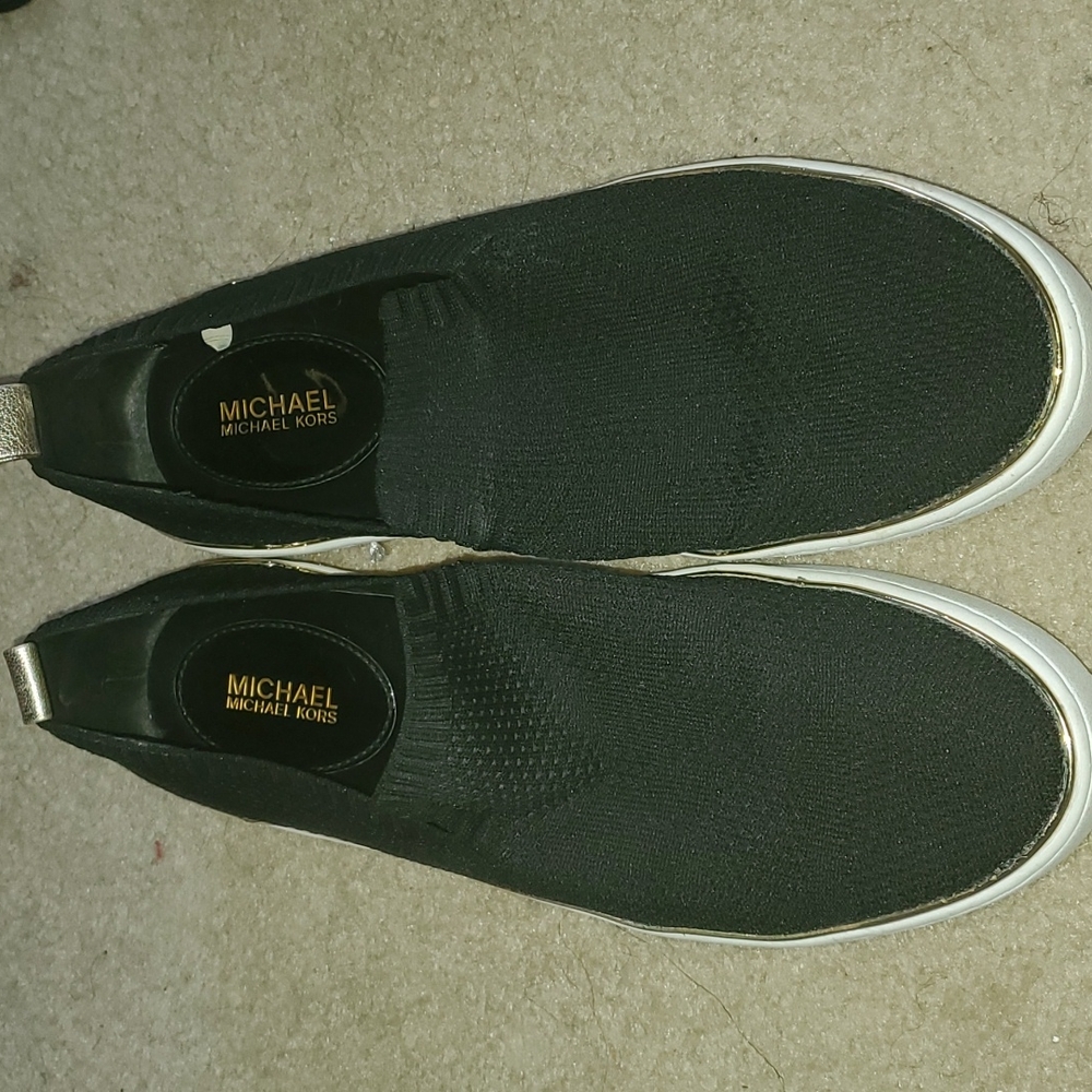 Michael Kors Skylar Slip On Black/Palegold size 10. worn.